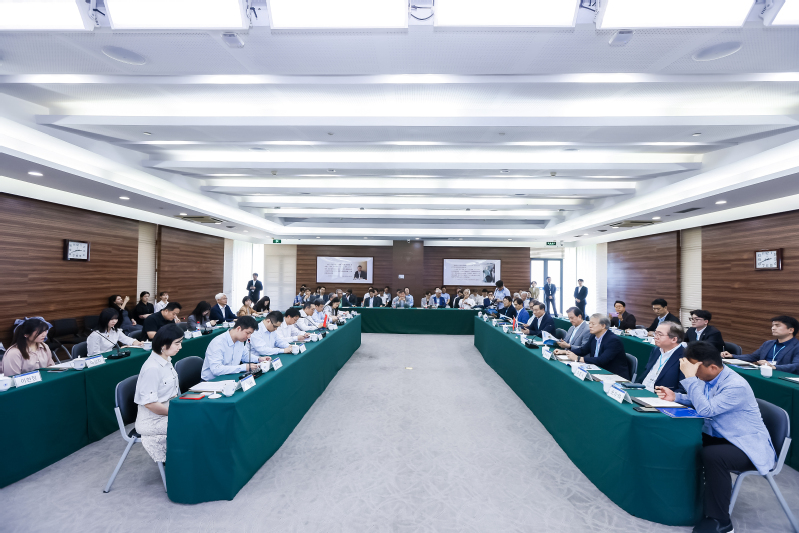 浙江大學(xué)黨委書(shū)記任少波會(huì)見(jiàn)韓國(guó)政產(chǎn)學(xué)研聯(lián)合代表團(tuán)